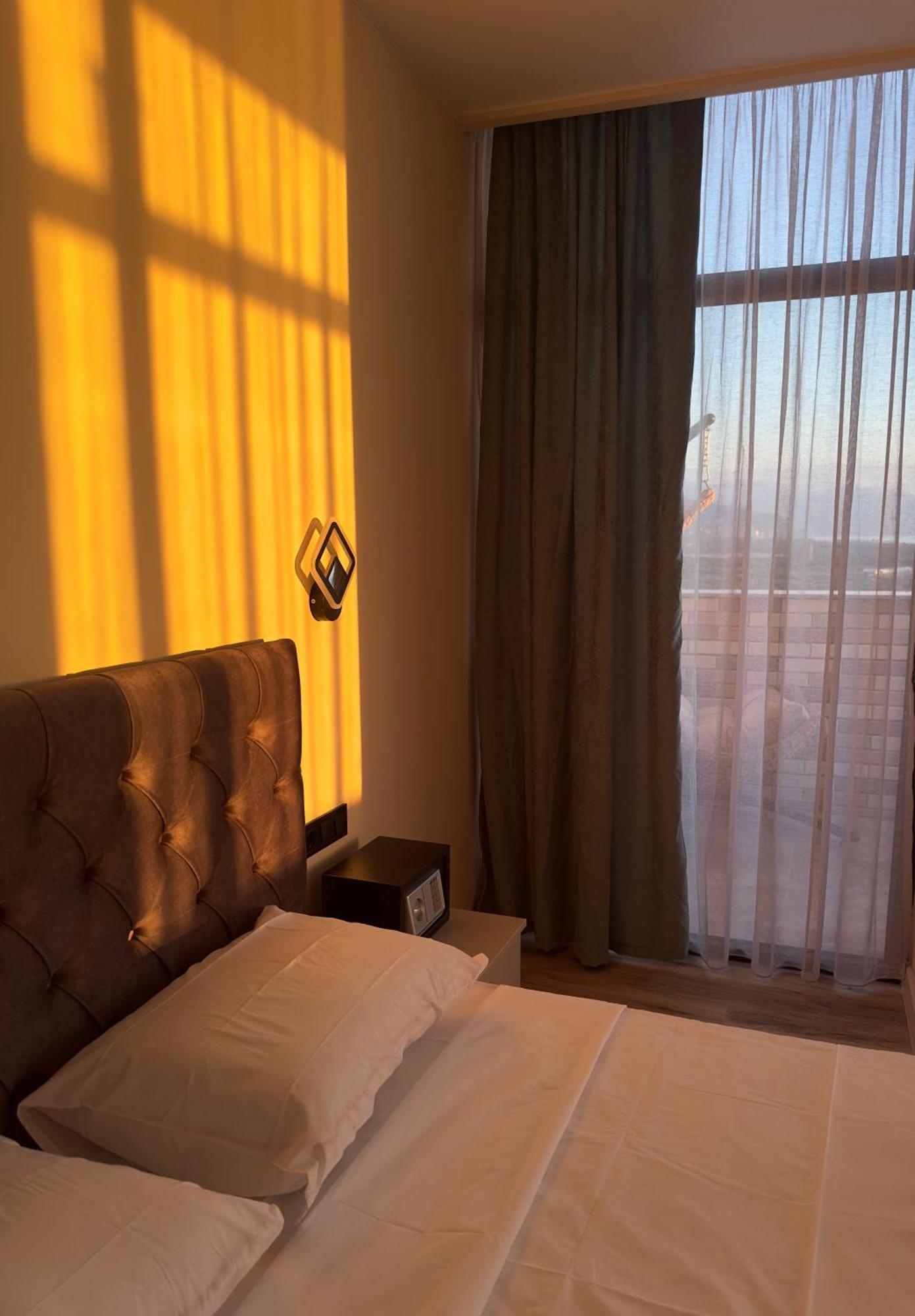 Rumi Hotel Batumi Exterior photo
